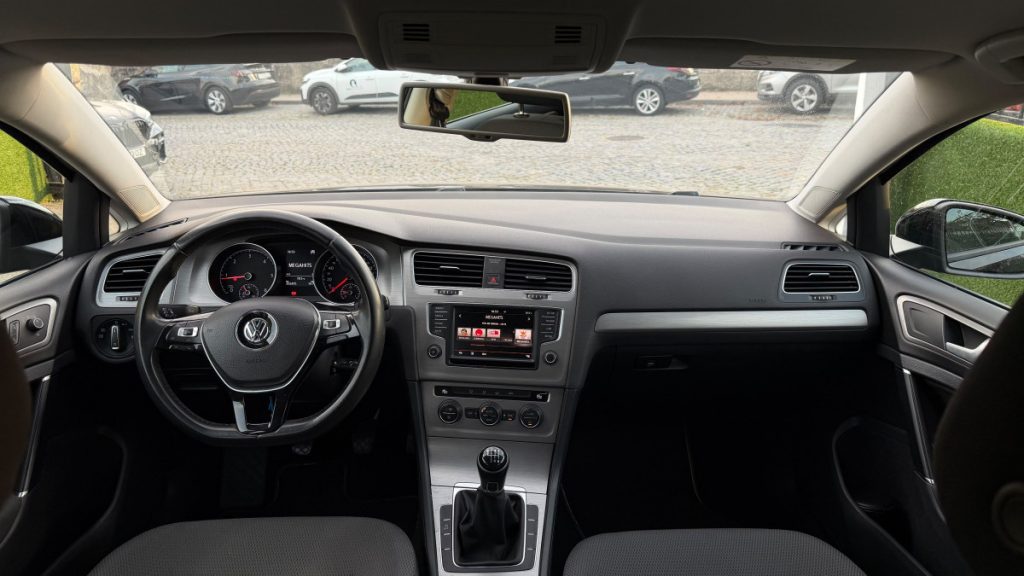 VW GOLF 1.6 TDi / BlueMotion – foto 9