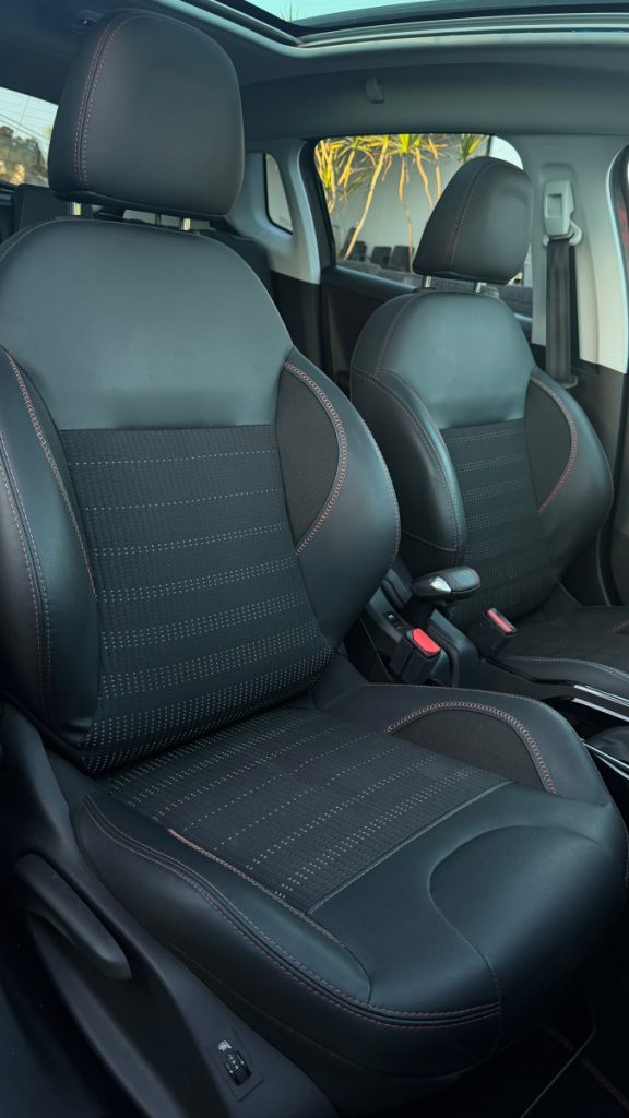 Peugeot 2008 1.2 PureTech /130cv/ GT Line / Cx. Automática – foto 9